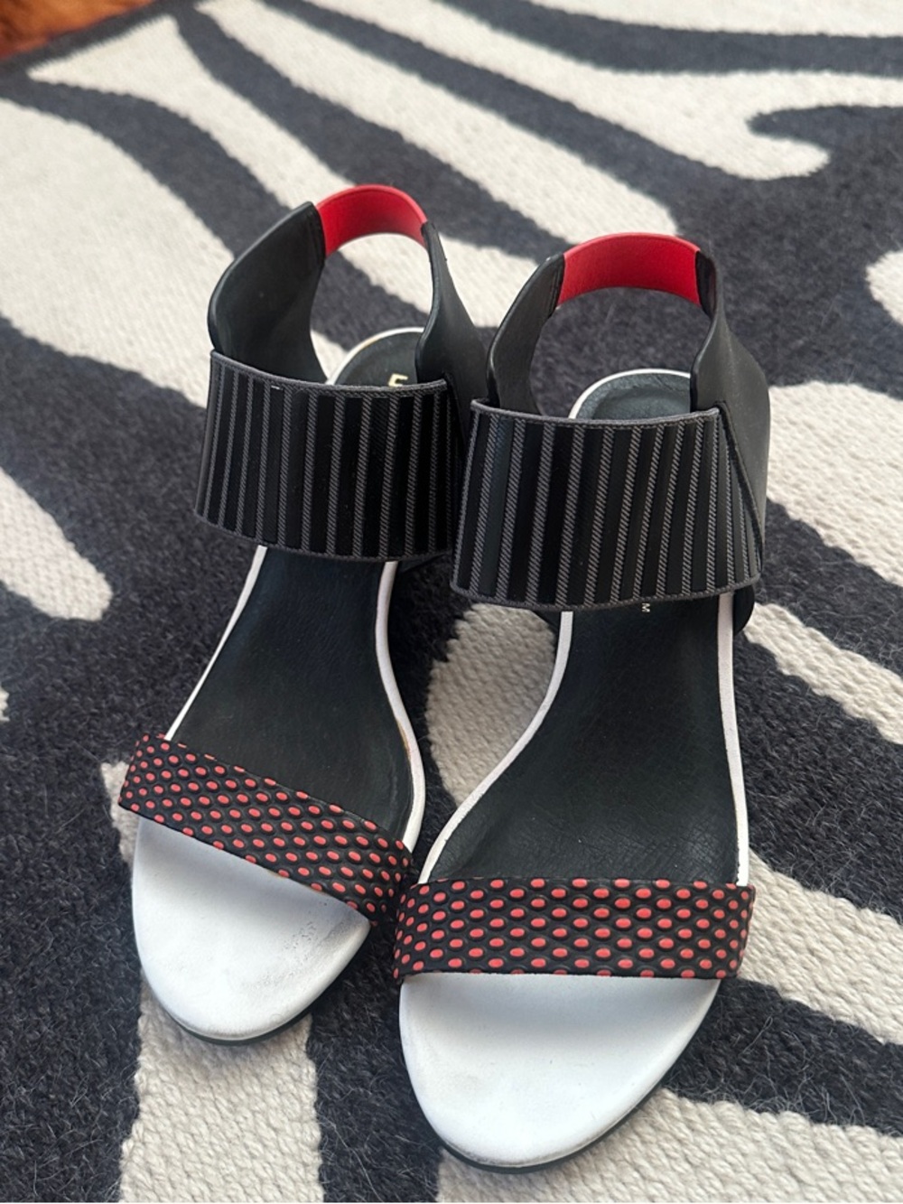 United Nude Black and Red Strappy Open-Toe Heels